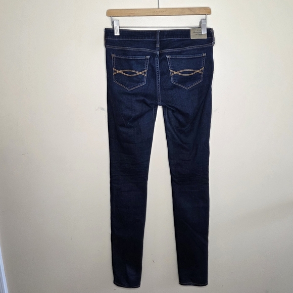 Abercrombie & Fitch | Long Length Dark Wash Skinny Low Rise Jeans Size 2L or 26 - Picture 4 of 4
